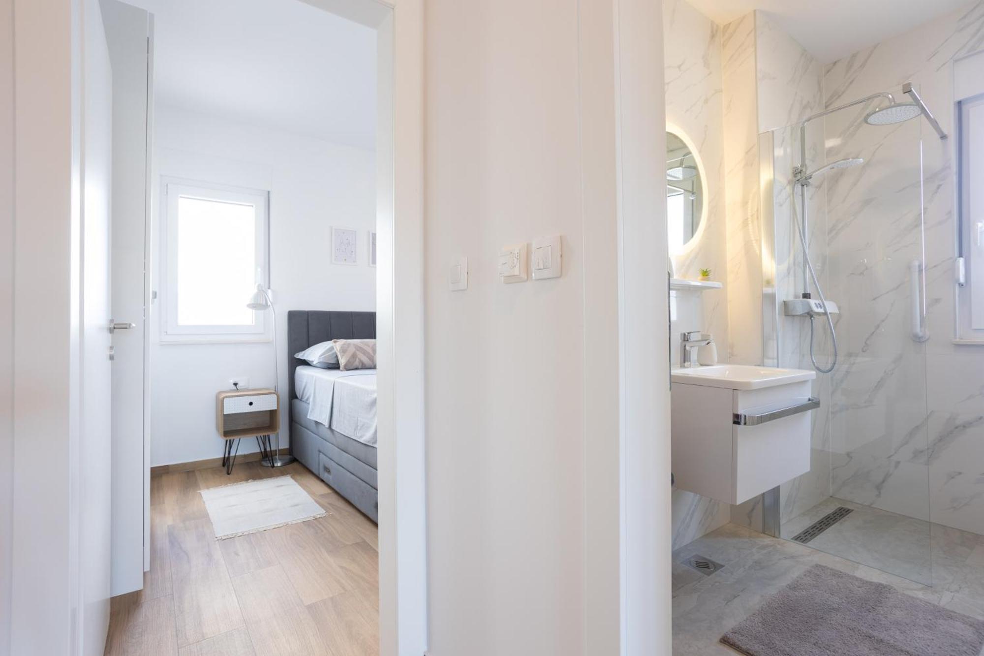 La Petit Apartment Trogir Exterior photo