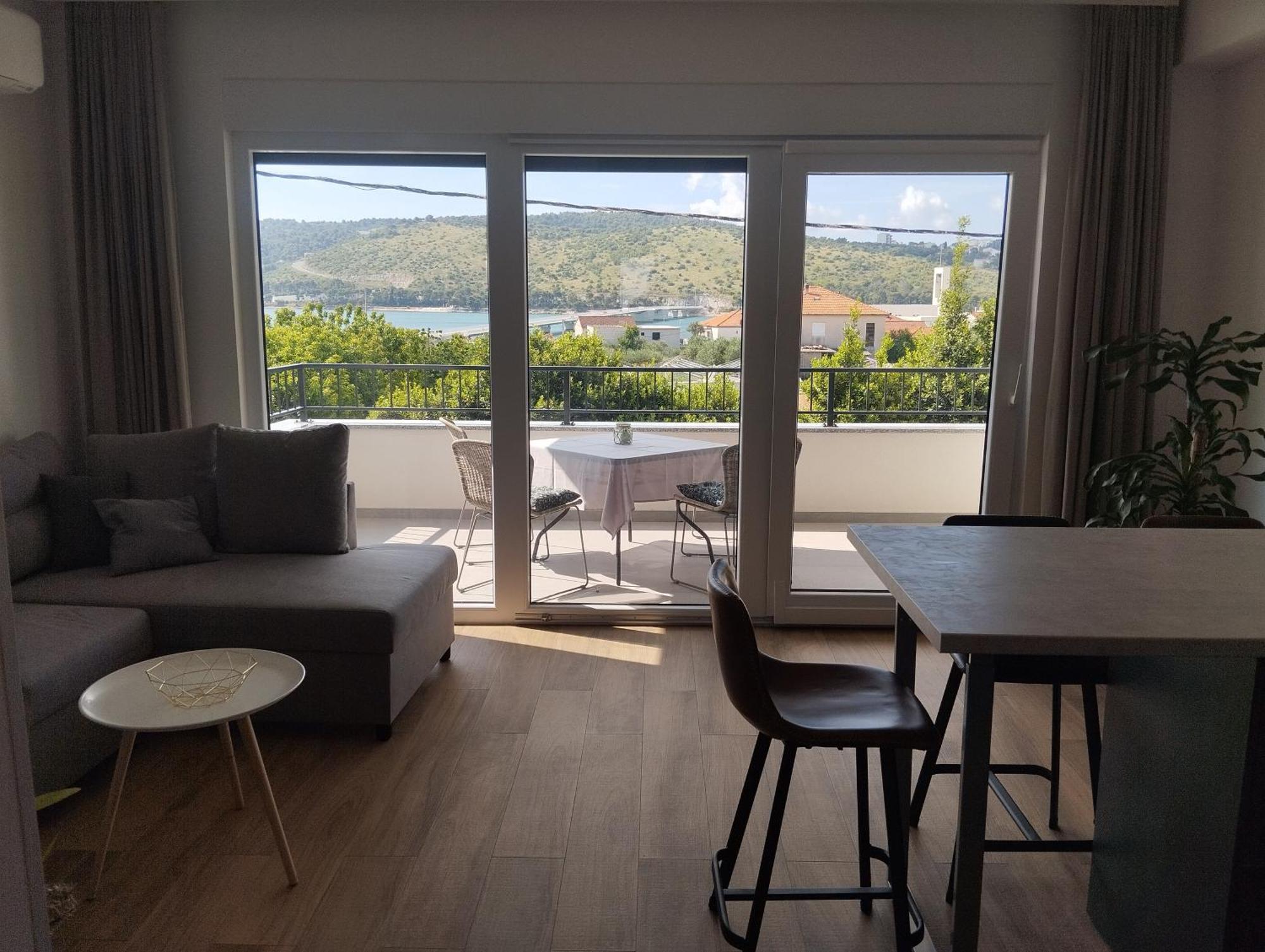 La Petit Apartment Trogir Exterior photo